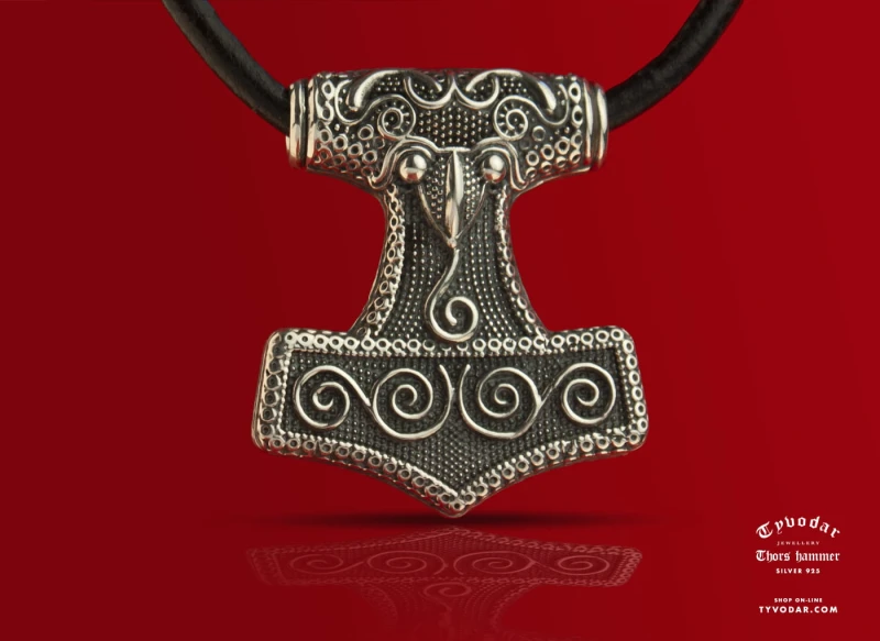Thors hammer pendant_1.jpg