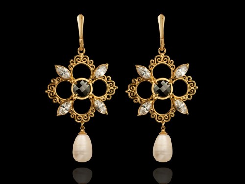 PEARL EARRINGS | TYVODAR