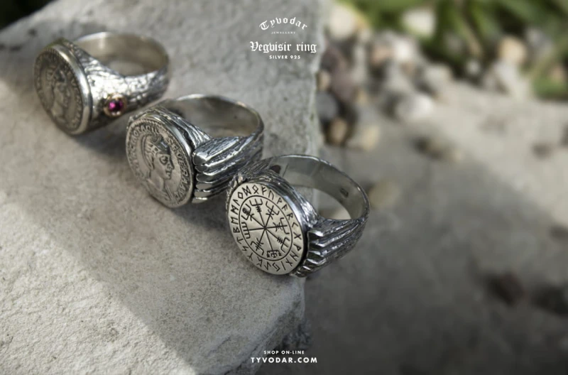 vegvisir_gold_ring777.jpg
