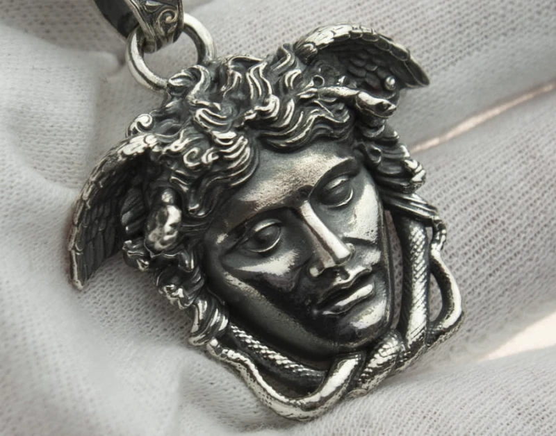 medusa_silver_7.jpg
