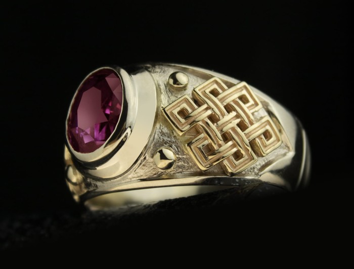 Endless Knot Ring_777_tyvodar.jpg