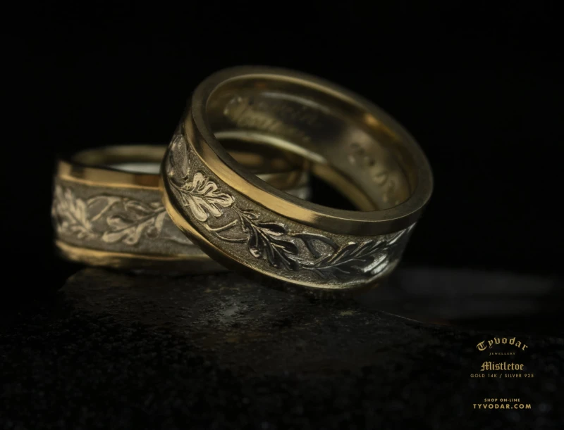 mistletoe wedding rings_.jpg