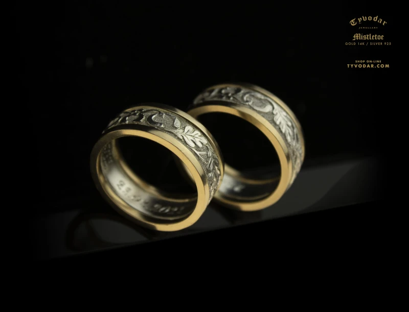 mistletoe wedding rings7.jpg