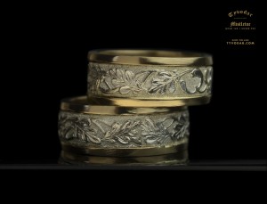 mistletoe wedding rings_7_.jpg