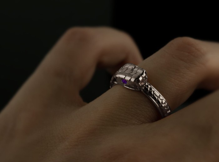 SNAKE RING _ TYVODAR_amethyst_666_6.jpg