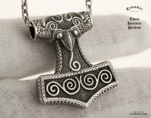 THORS HAMMER PENDANT 17.jpg