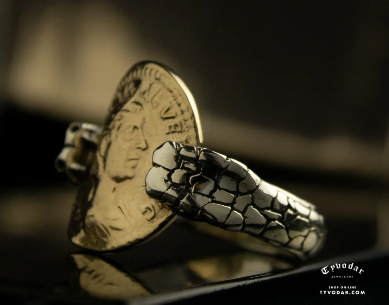 Gold Snake Ring TYVODAR 57.jpg