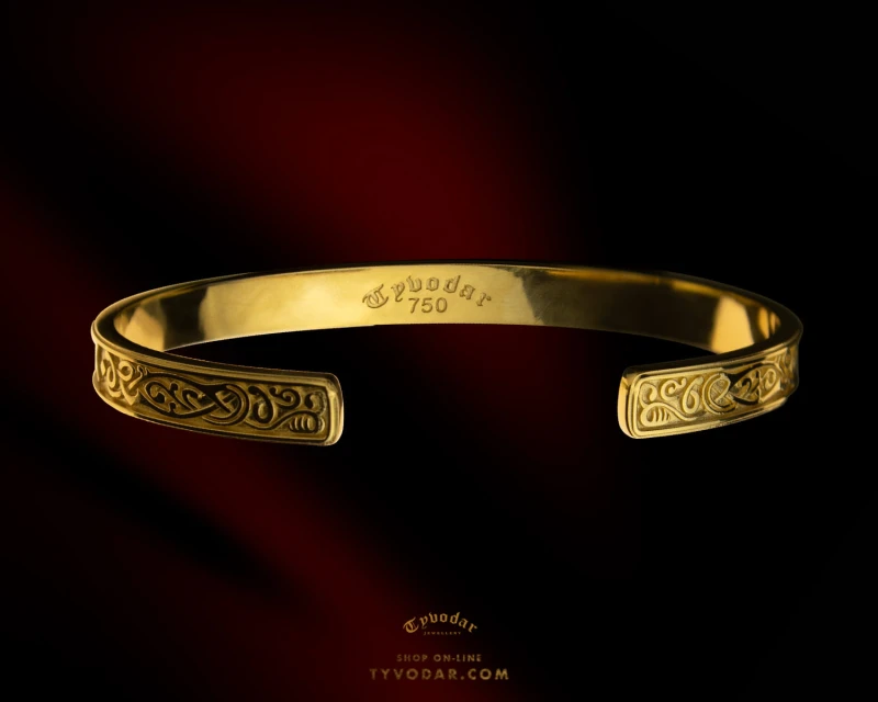 Viking Rune Bracelet_gold_750_TYVODAR_v1.jpg