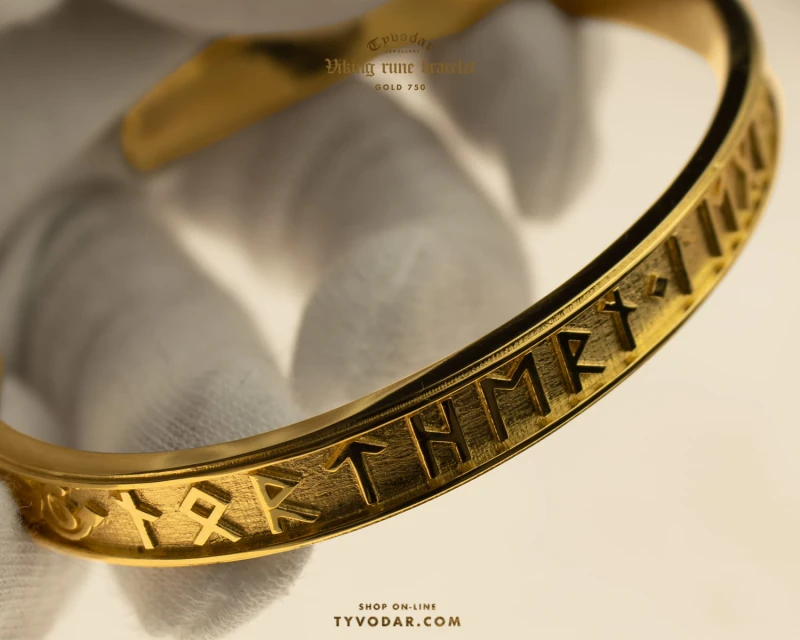 Viking Rune Bracelet_gold_750_TYVODAR_v7.jpg