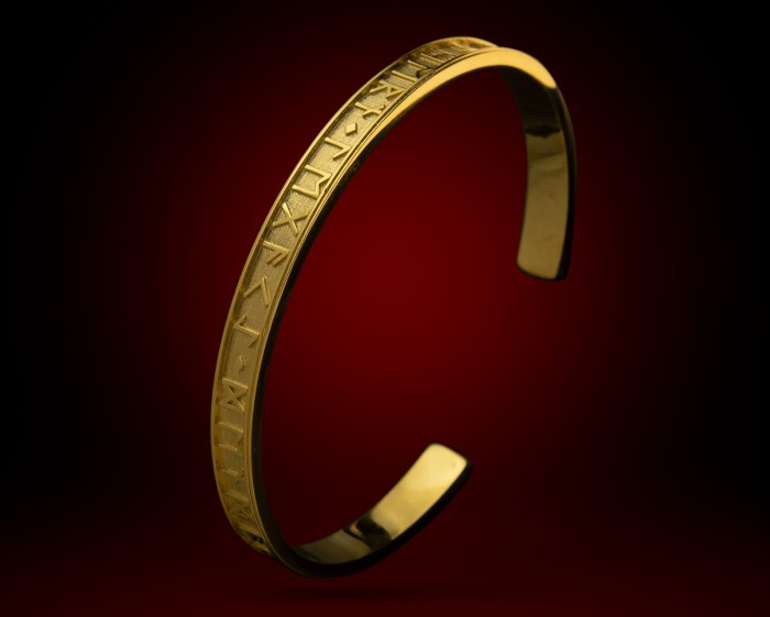 Viking Rune Bracelet_Gold750_v7.jpg
