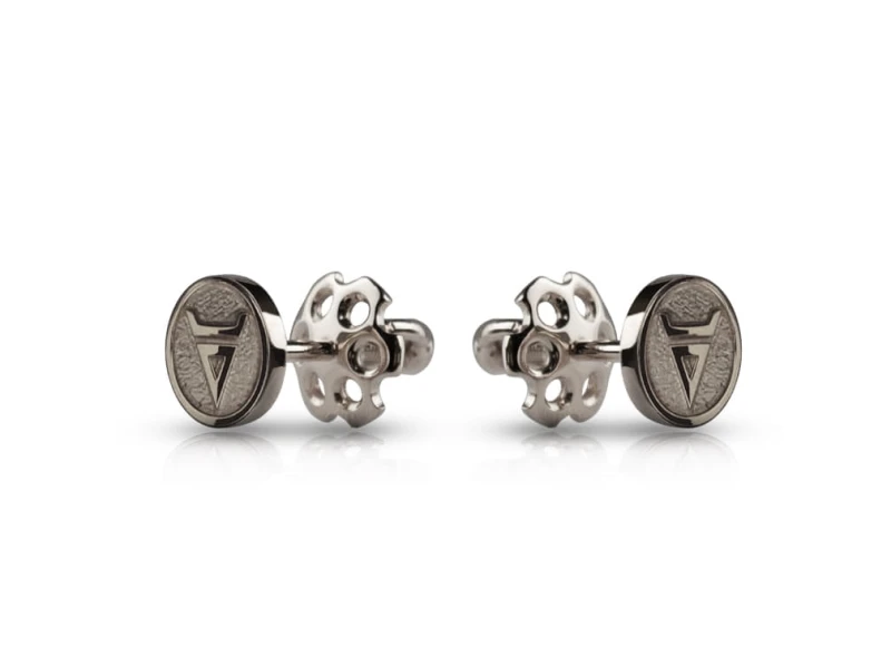 veles_earring_tyvodar.jpg