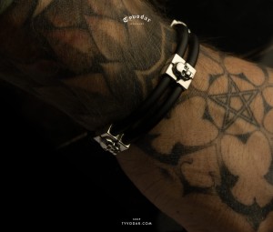 SKULL BRACELET _ TYVODAR_v6.jpg